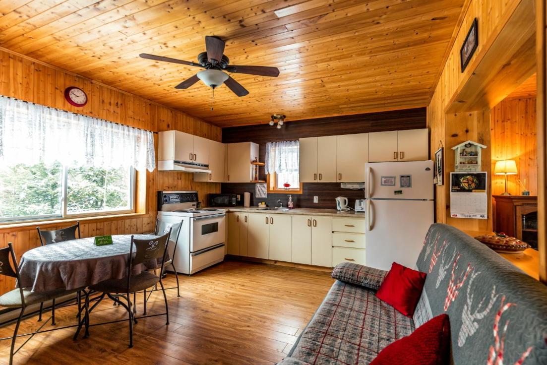 Domaine De La Giroux-Ette Bed & Breakfast La Patrie Exterior photo